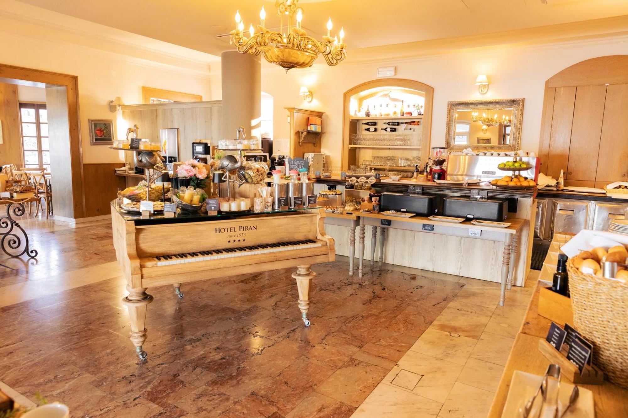 Hotel Piran Luaran gambar